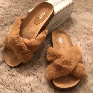 Fluffy neutral slippers shoes sandals NWOT